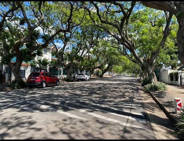 2 BEDROOM APARTMENT FOR SALE IN GLENWOOD